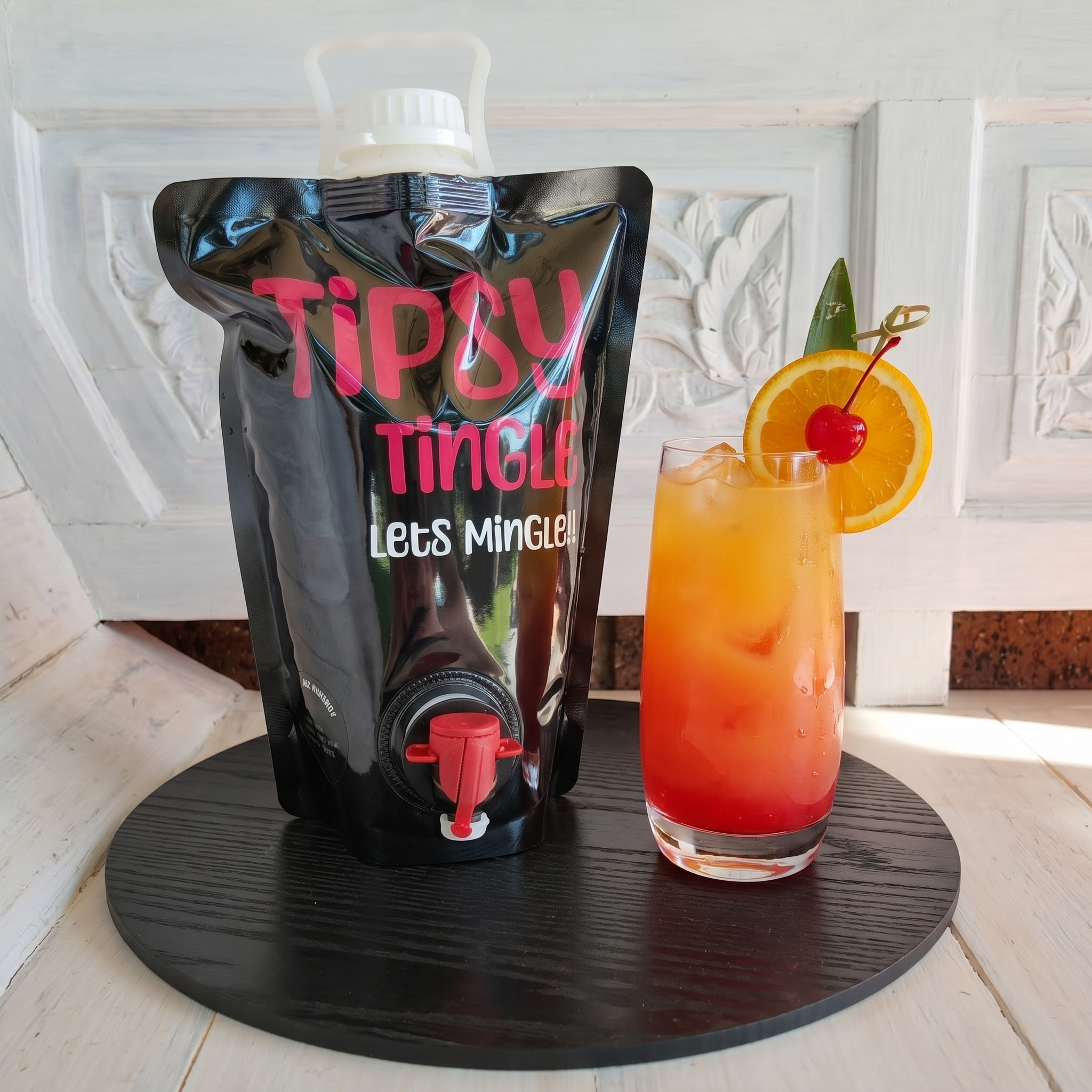 Sex on the Beach Cocktail Party Bag with refreshing tropical cocktail